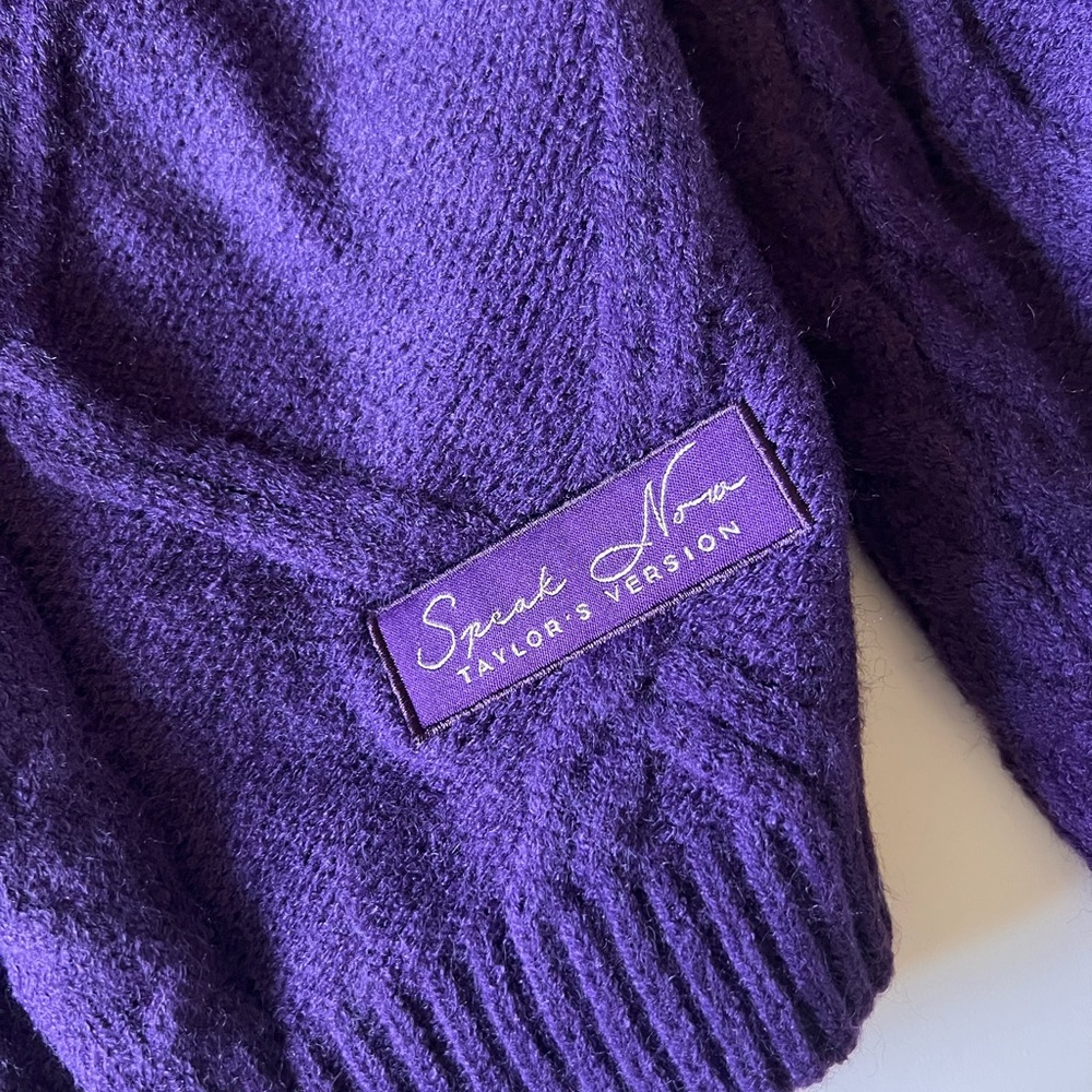OFFICIAL Speak Now Taylor Swift Cardigan M/L - brand new never used